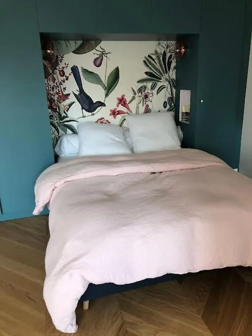 Paris 9, Entre Opera Et Pigalle, Superbe Appartement Avec Balcon Франция